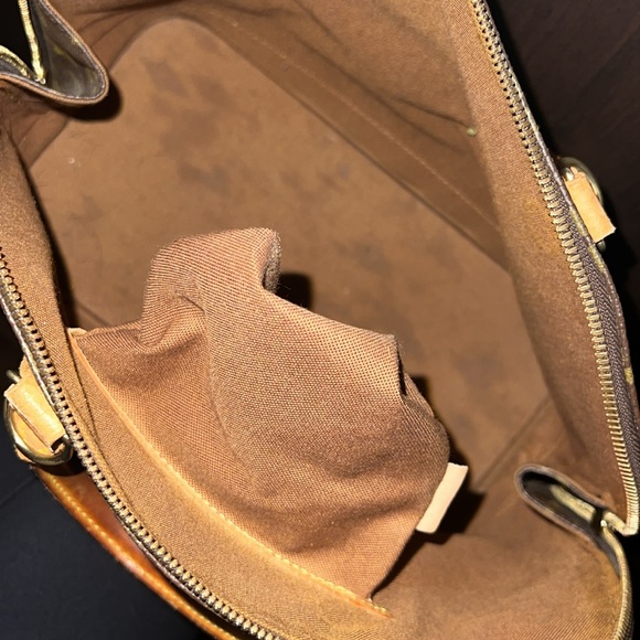 Louis Vuitton Alma hand bag Vi0946 - Picture 4 of 4